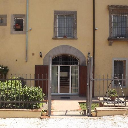 Charming Apartment In Empoli With Private Garden Exterior photo